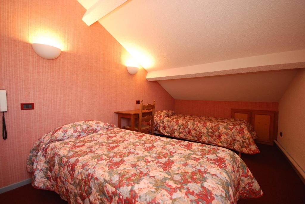 Auberge Du Rochasson Ризуль Номер фото